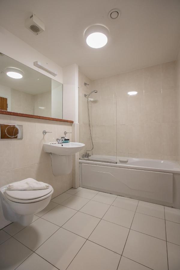 Parnell Corner Apartments Дублин Экстерьер фото