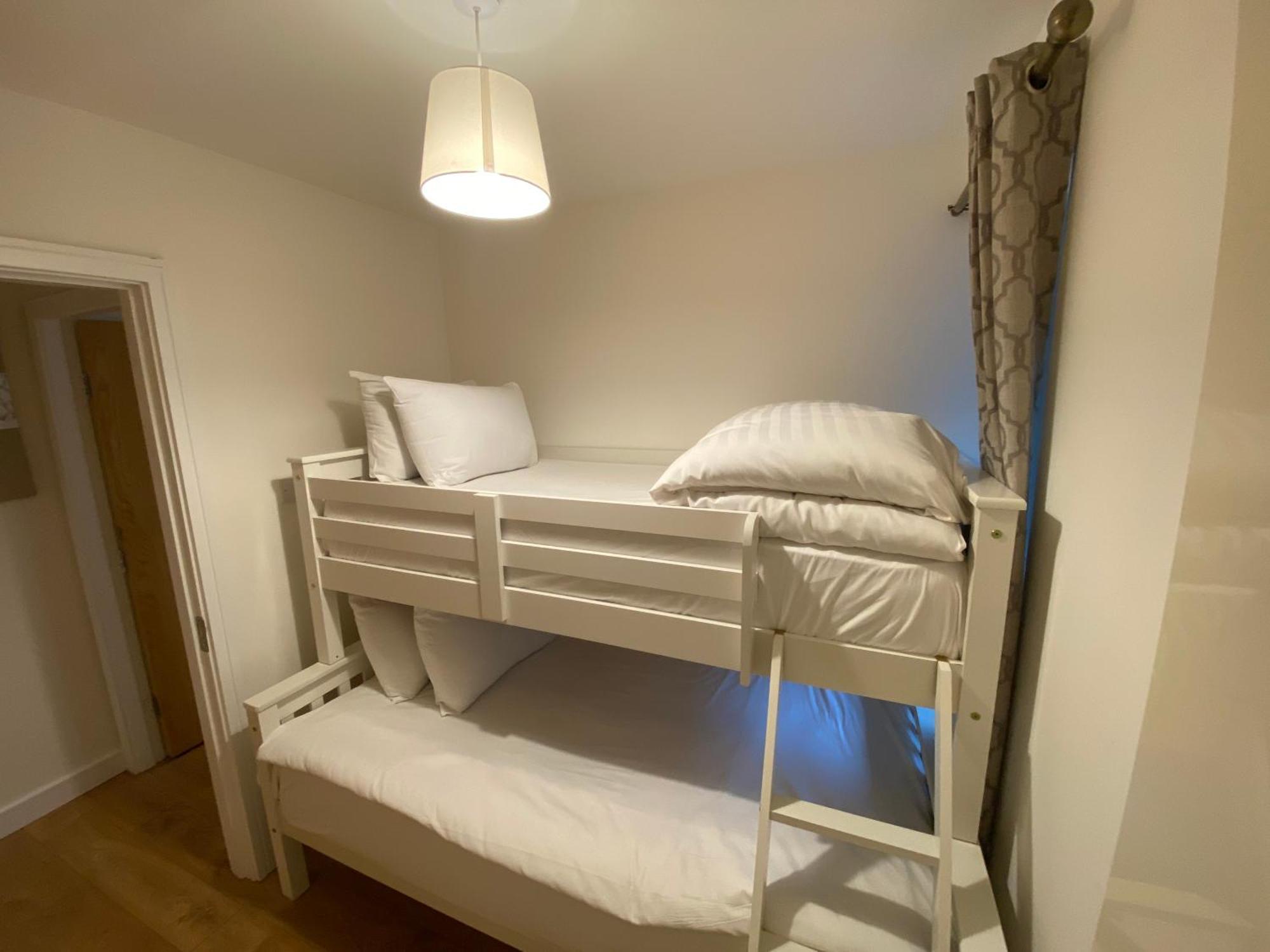 Parnell Corner Apartments Дублин Экстерьер фото